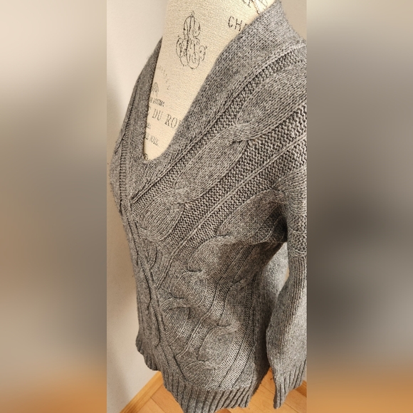 LOFT grey V neck wool blend sweater in size S - Picture 5 of 8